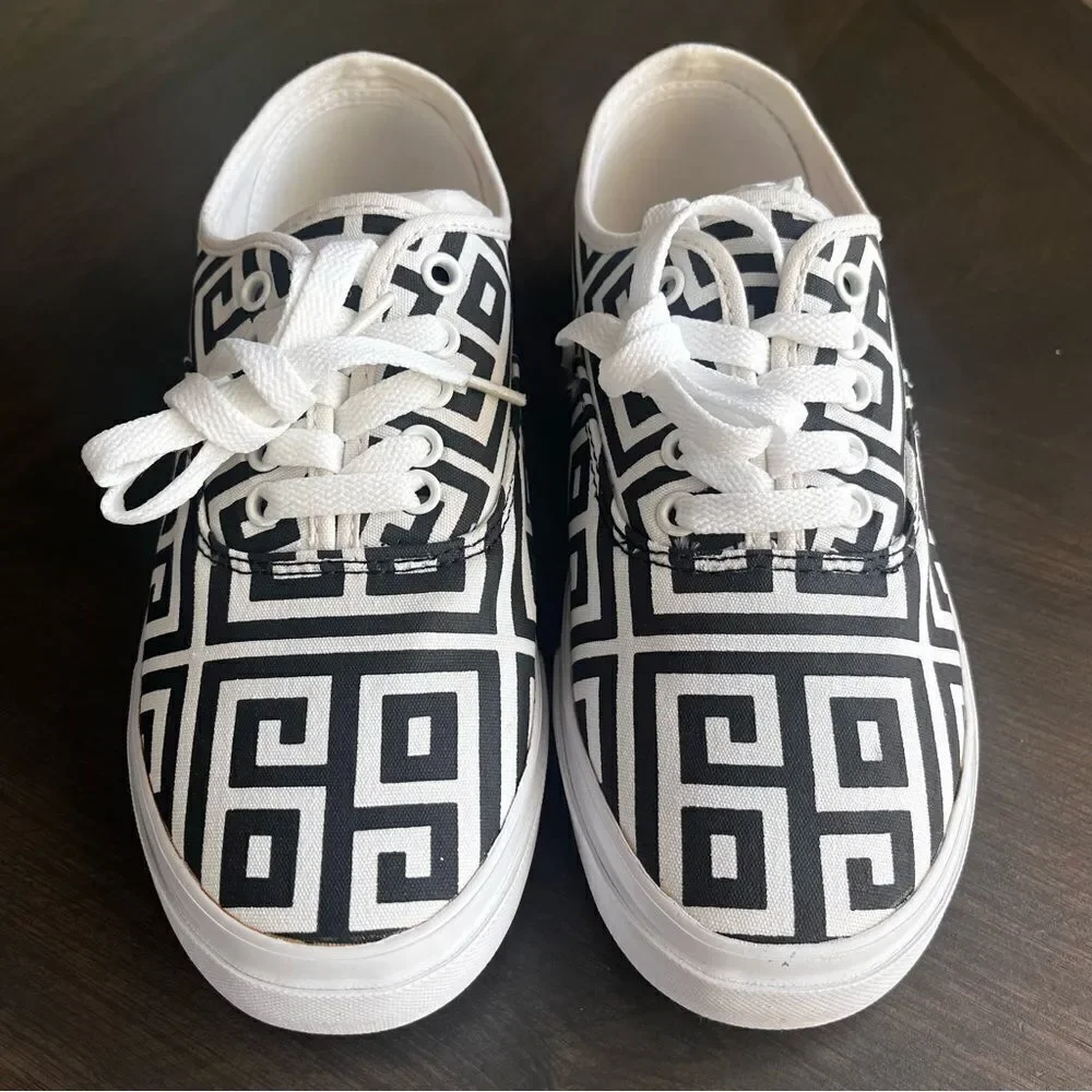 UNIF x BAD ACID Unisex Low 69 Sneakers in Black & White Size 7.5 NEW